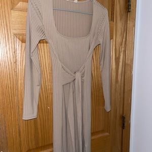 Super cute and comfy ribbed asos tie dress, size small, side slit, flattering